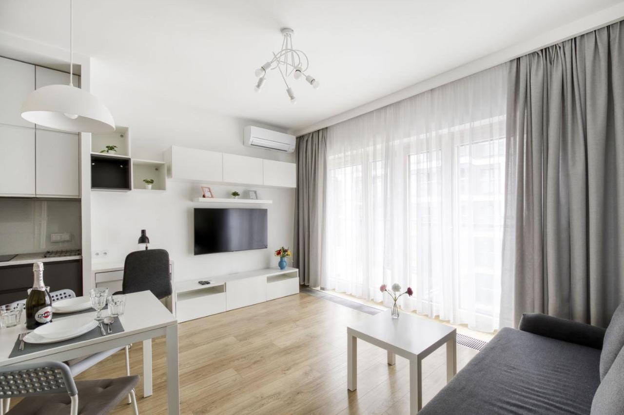 Warsaw Night Apartments Menica Residence Exterior foto